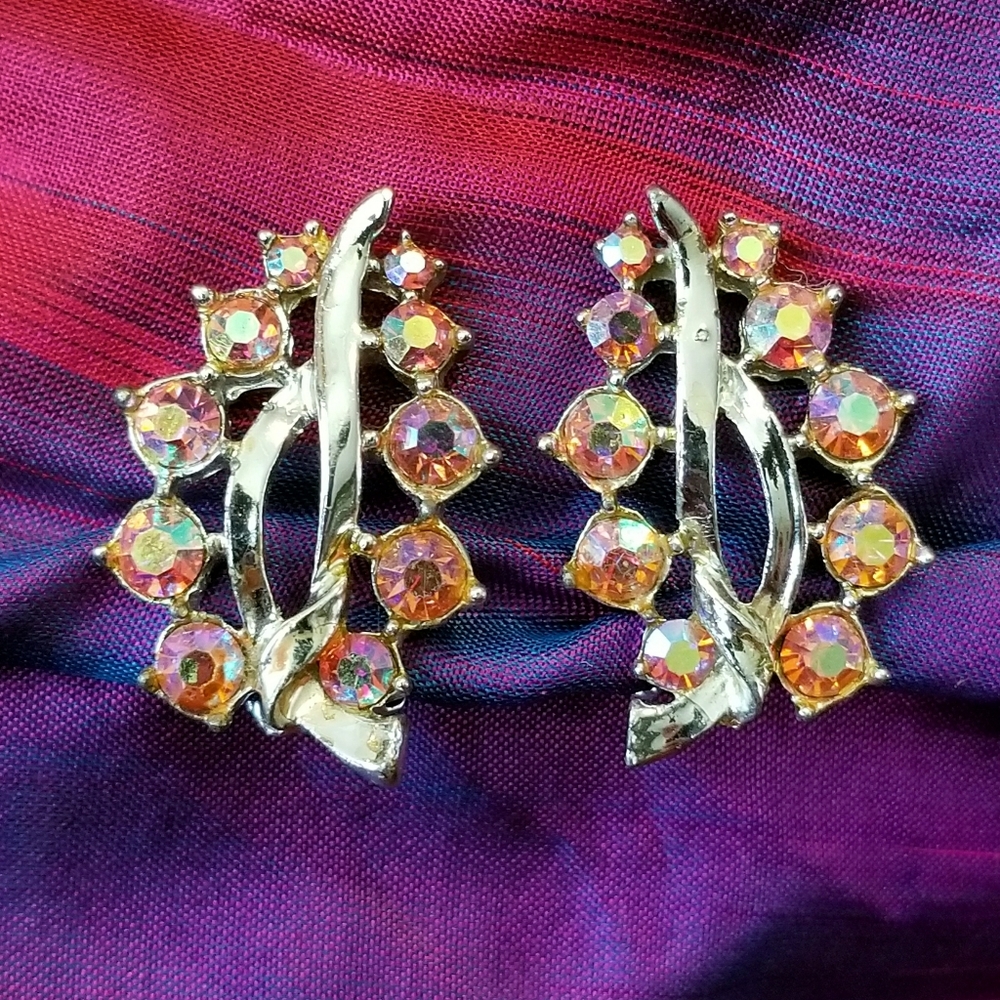 Vintage earrings aurora borealis silver tone clip on leaf leaves fall autumn